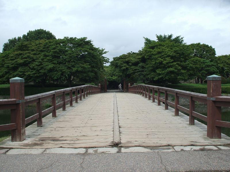 07hnep13.jpg